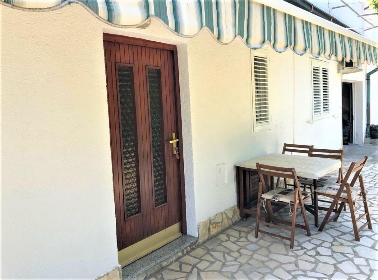 Apartments With Boat Mooring Marija Supetarska Draga Exterior foto